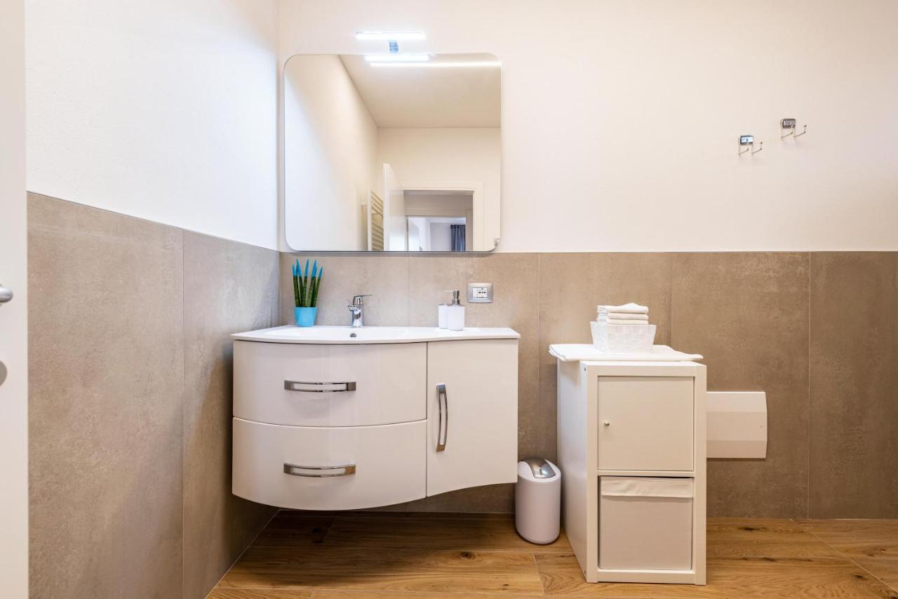New Casa Ilaria Close To Center Торри-дель-Бенако Экстерьер фото